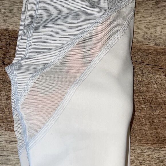 Lululemon Wunder Under Crop II Roll Down Scallop Gray Special Edition Size 2 Gra - Picture 8 of 10